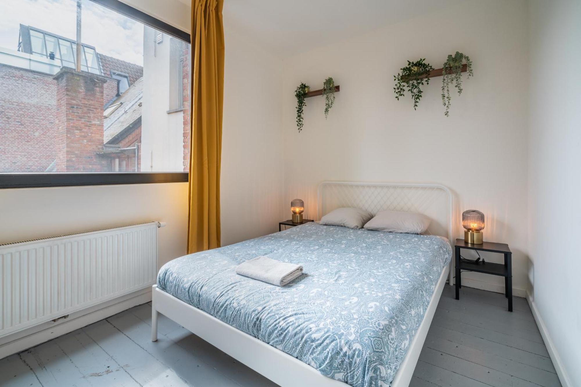 Charming Two-Bedroom River Side Apartment Antwerpen Exteriör bild