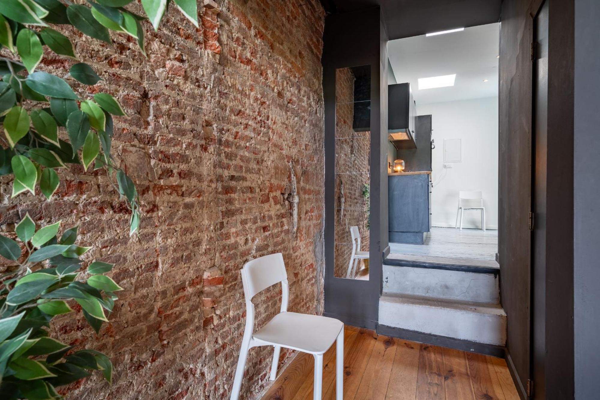 Charming Two-Bedroom River Side Apartment Antwerpen Exteriör bild